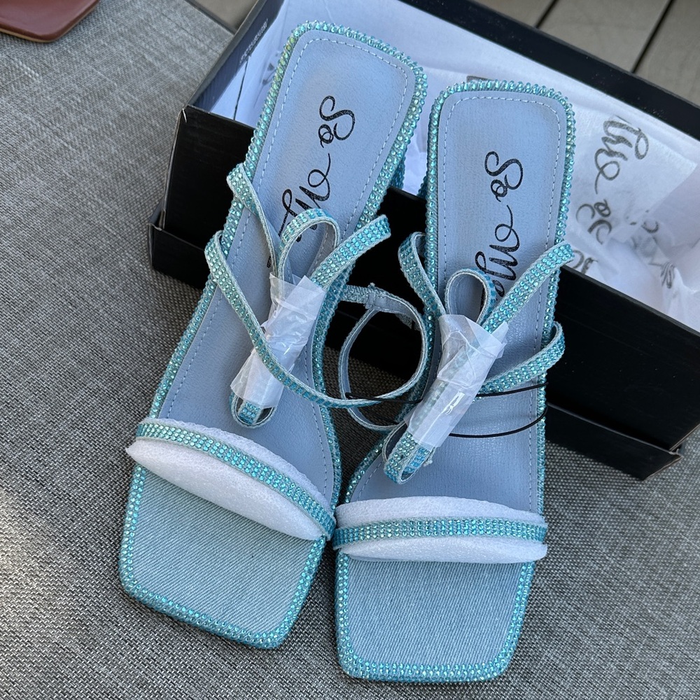 So Me Turquoise Strappy Heels